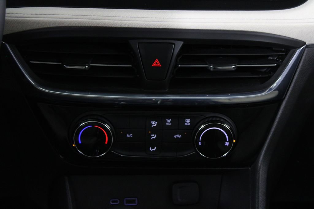 Used 2025 Buick Encore GX Sport Touring FWD image 20