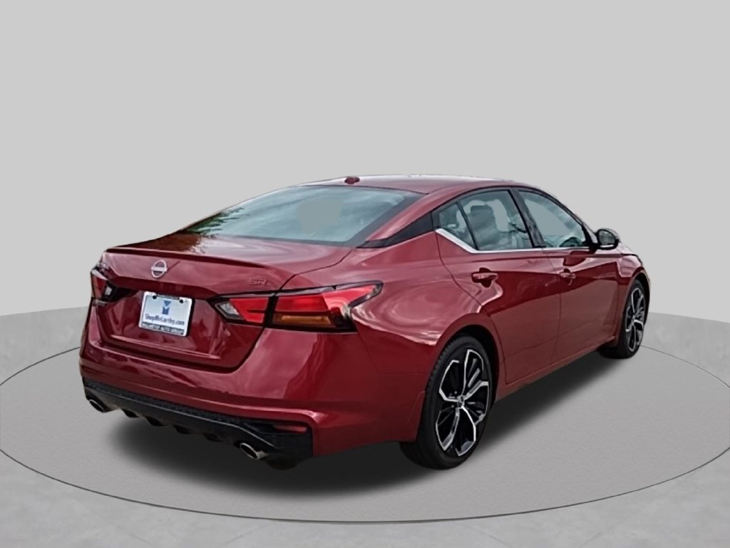 Used 2024 Nissan Altima 2.5 SR w/ SR Premium Package FWD image 5