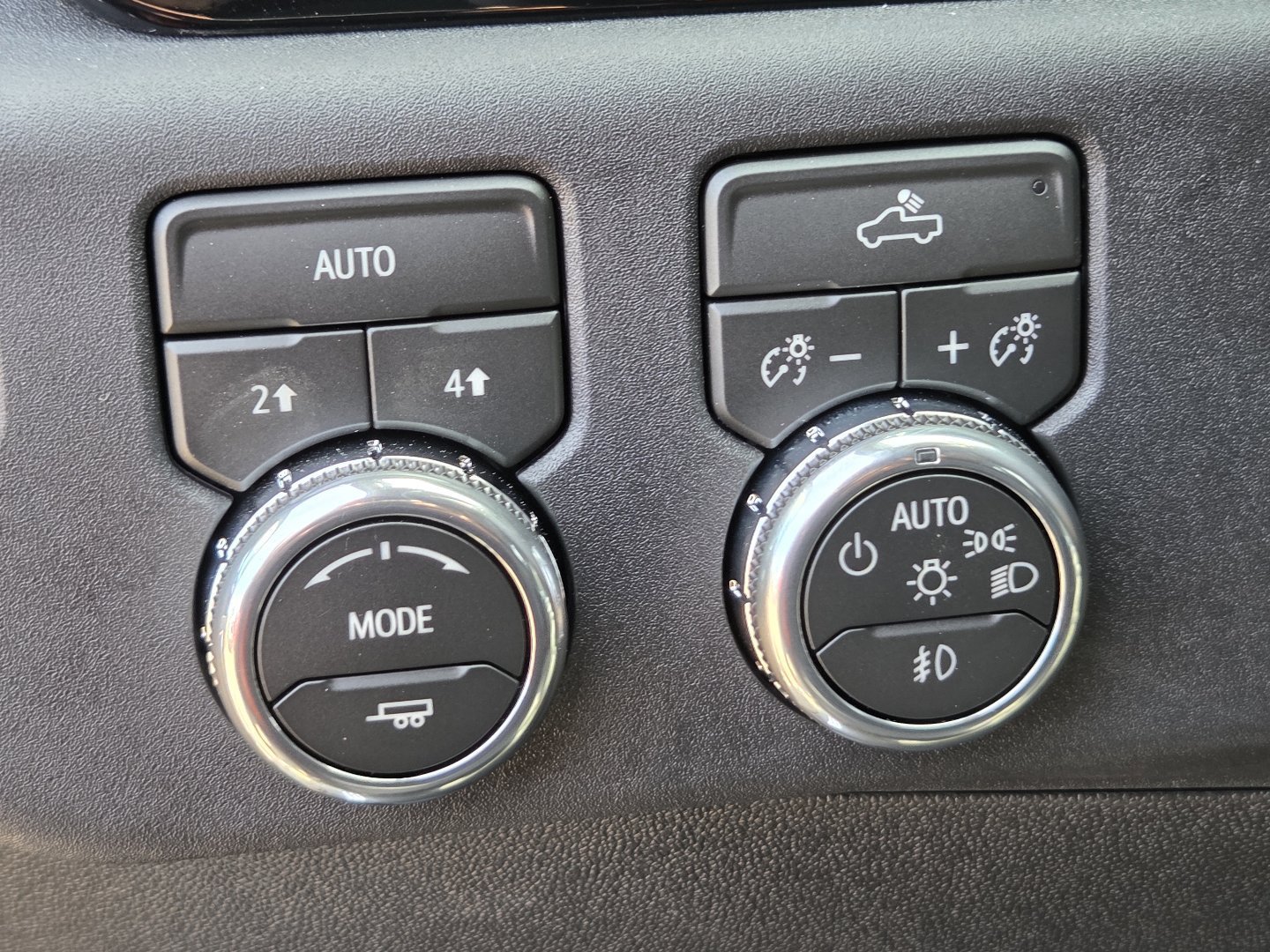 New 2026 GMC Sierra 1500 Elevation AWD/4WD image 32