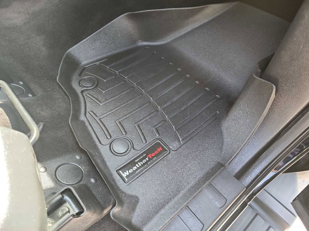 Used 2016 Ford F350 XLT w/ XLT Interior Package image 36