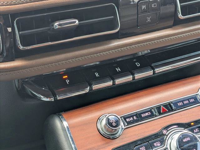 Used 2020 Lincoln Aviator Reserve w/ Equipment Group 201A image 12