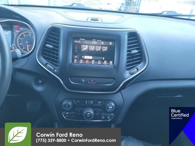 Used 2020 Jeep Cherokee Latitude Plus AWD/4WD image 17