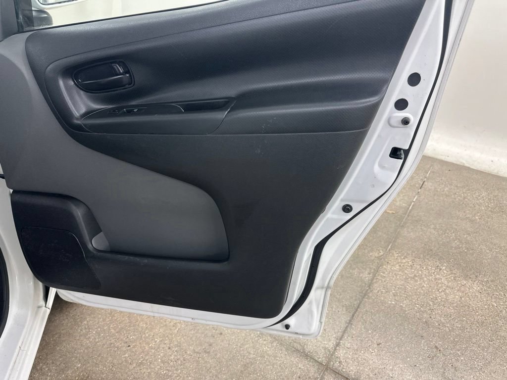 Used 2017 Chevrolet City Express LT w/ Technology Package FWD image 20