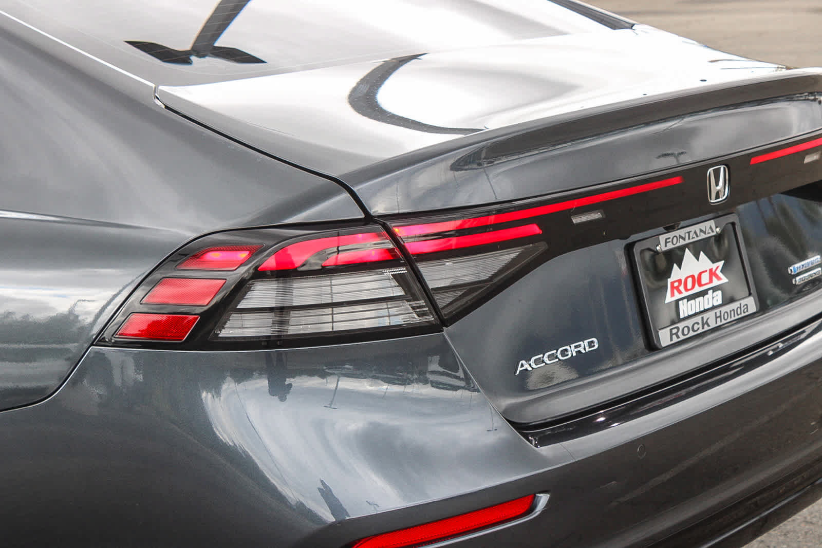Used 2024 Honda Accord Touring image 7