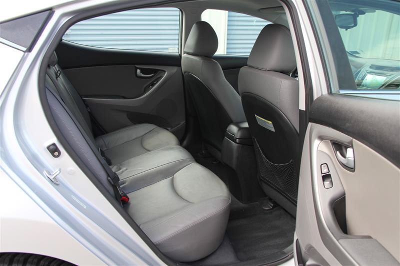 Used 2015 Hyundai Elantra Limited w/ Option Group 05 FWD image 20