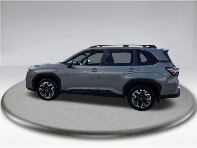 Used 2025 Subaru Forester Premium AWD/4WD image 18