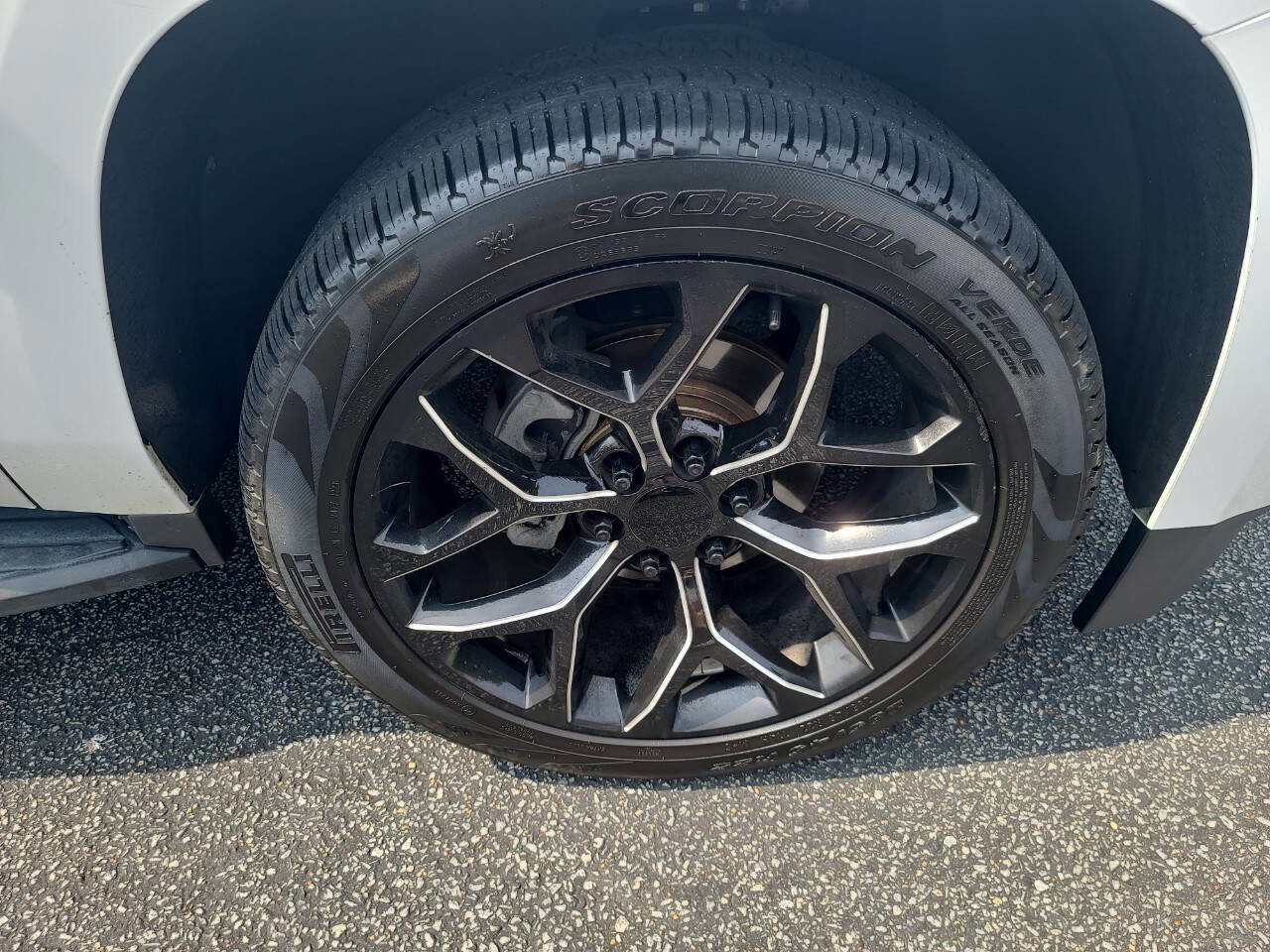 Used 2019 Chevrolet Suburban LT AWD/4WD image 10