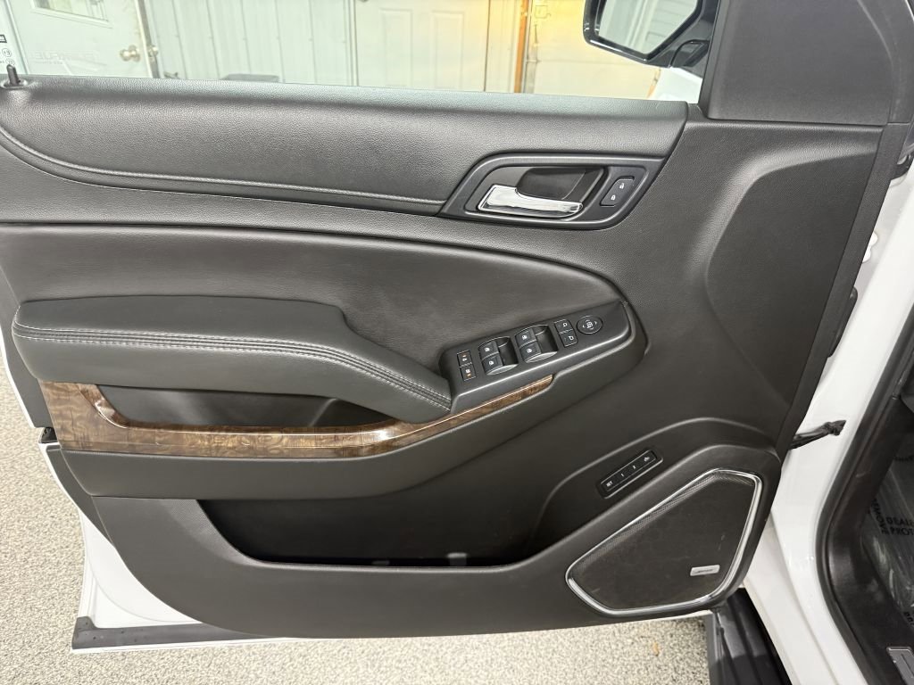 Used 2018 Chevrolet Suburban LT image 25