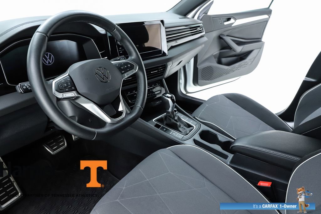 Used 2025 Volkswagen Jetta Sport image 55