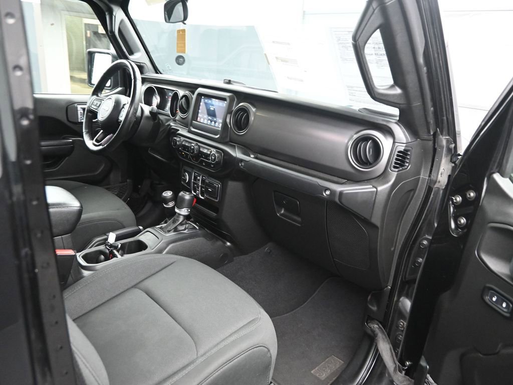 Used 2021 Jeep Gladiator Sport image 46