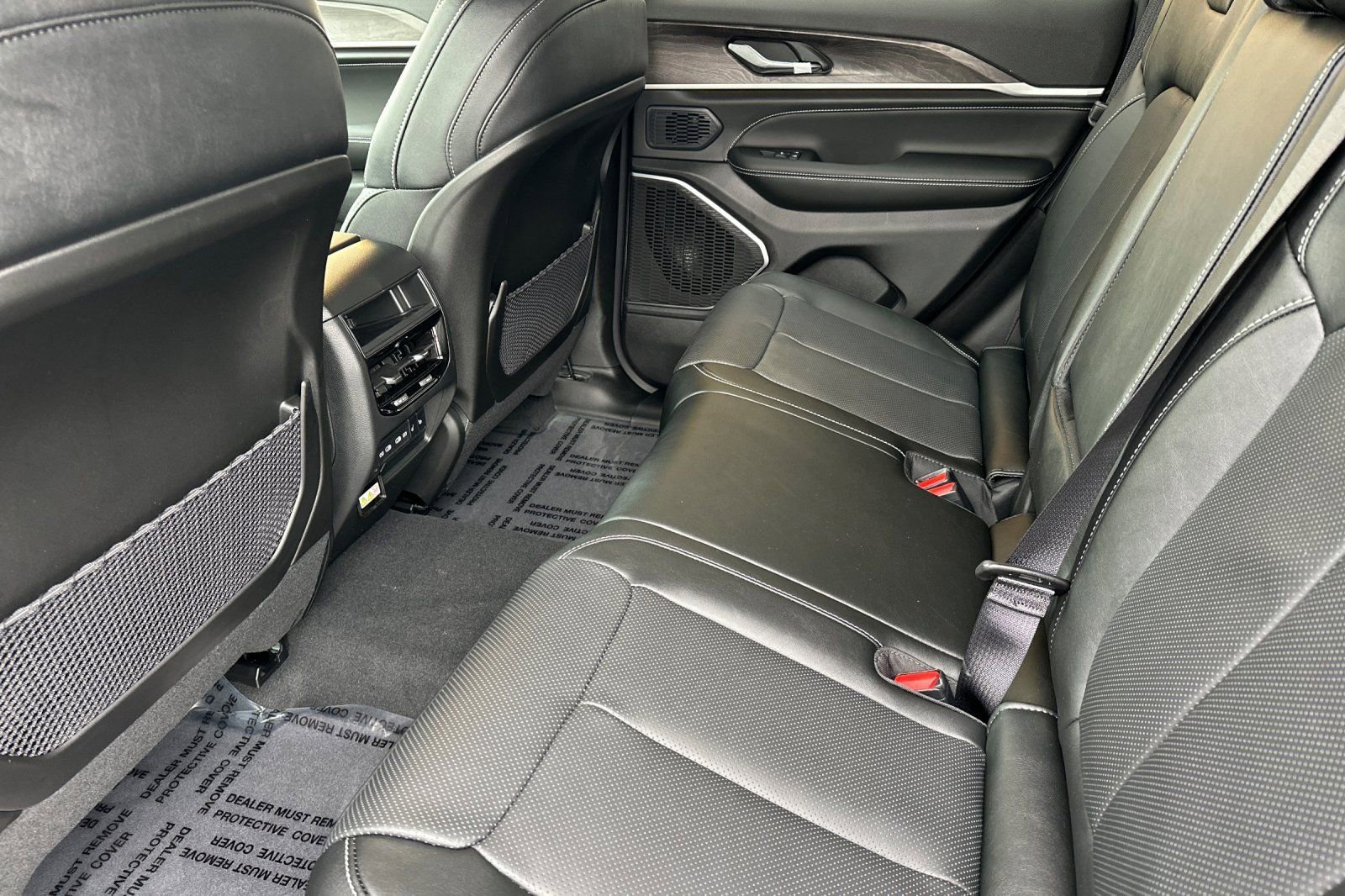 New 2026 Jeep Grand Cherokee Limited image 14