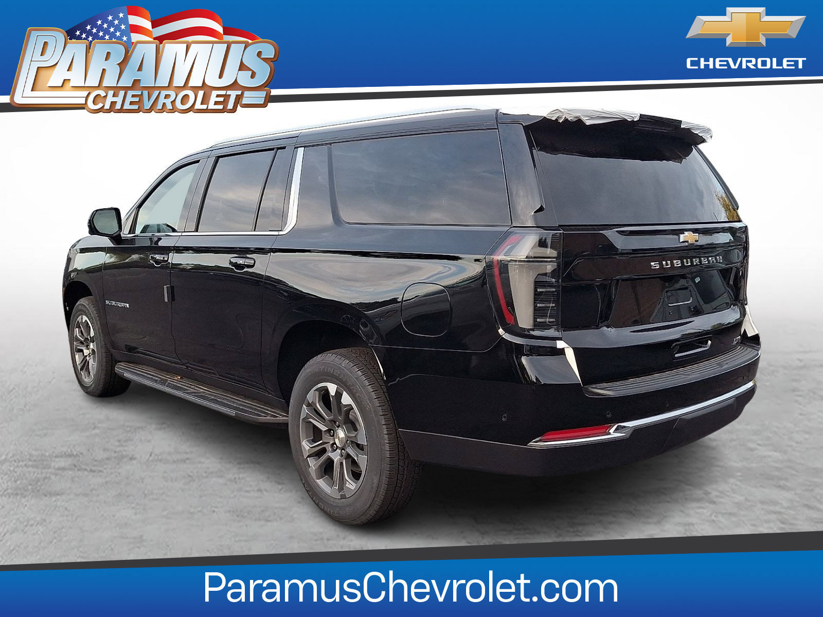New 2026 Chevrolet Suburban LT w/ Comfort Package AWD/4WD image 3