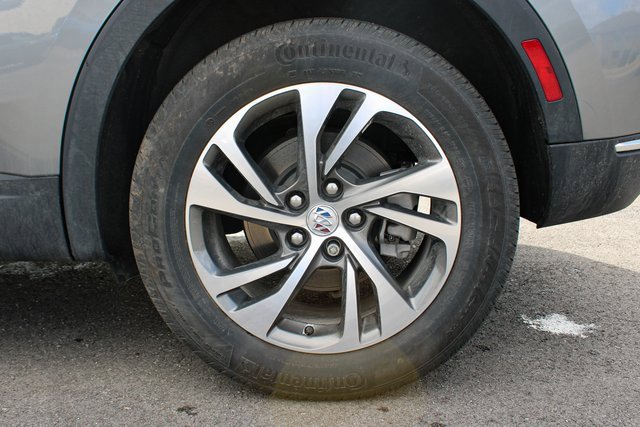 Used 2022 Buick Envision Essence w/ Safety Package image 40