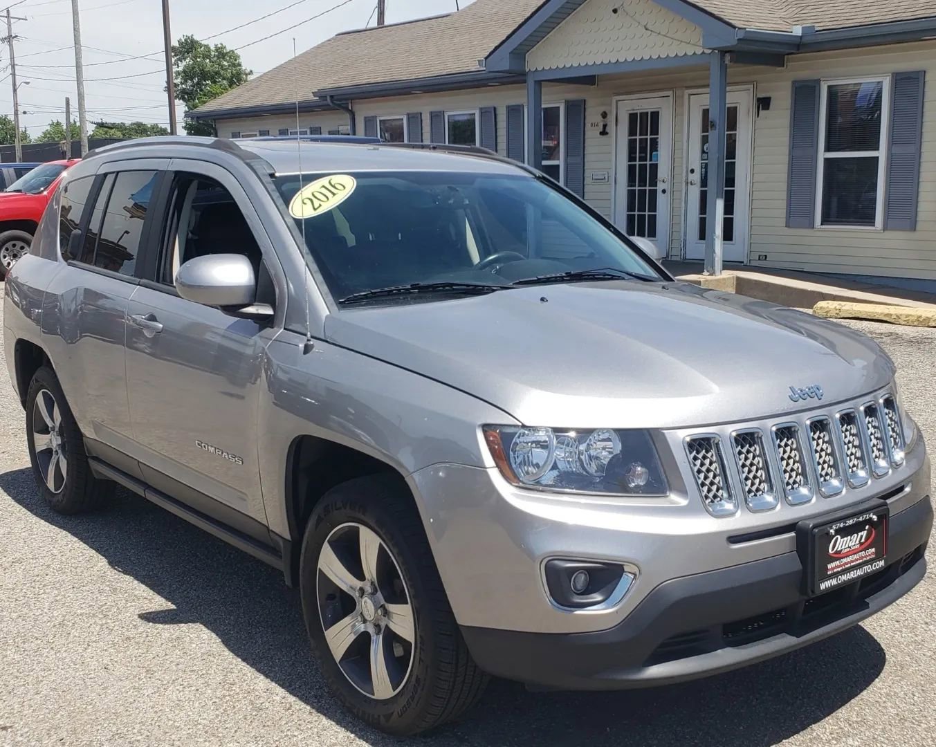 Used 2016 Jeep Compass High Altitude FWD image 3