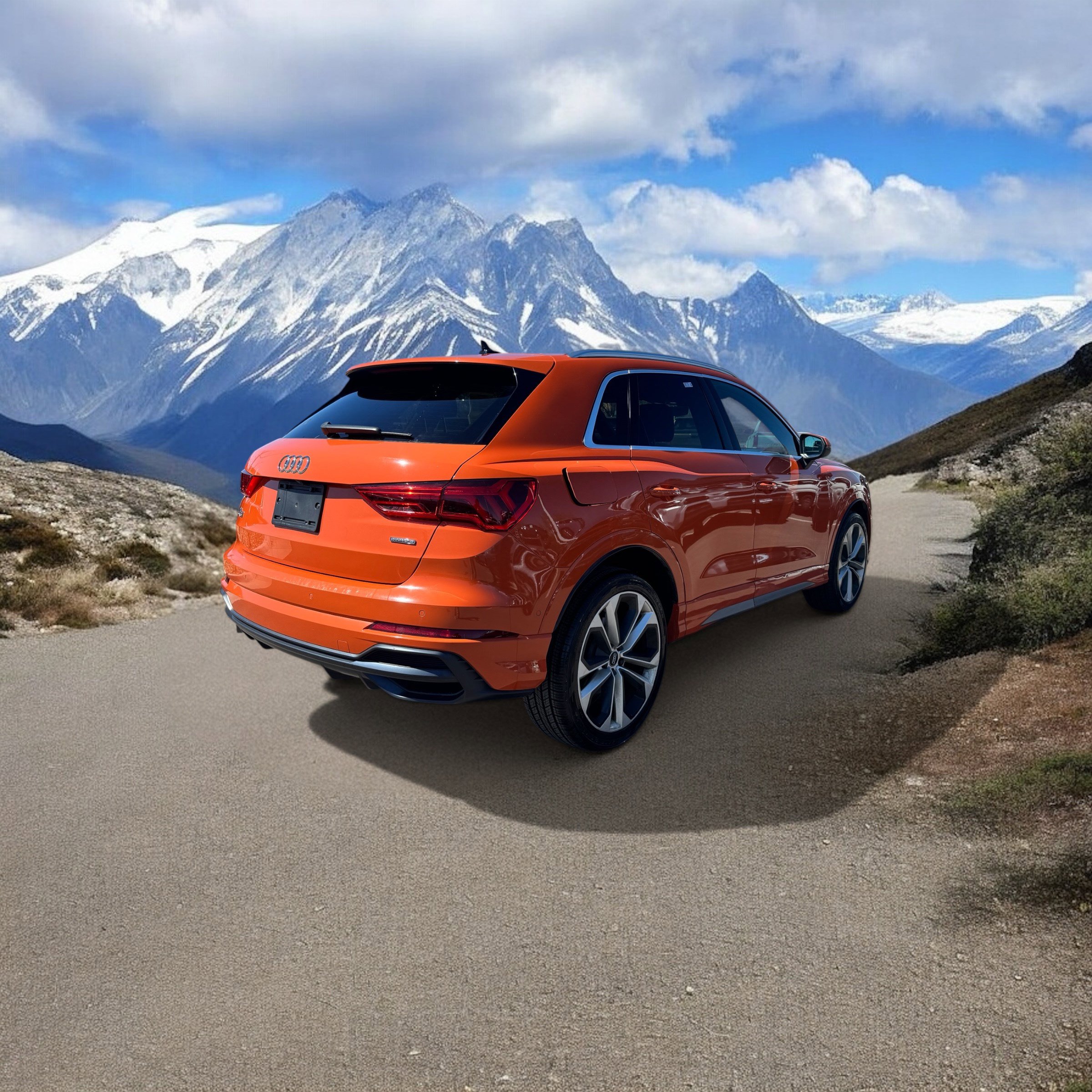 Used 2020 Audi Q3 2.0T Prestige w/ Prestige Package image 5