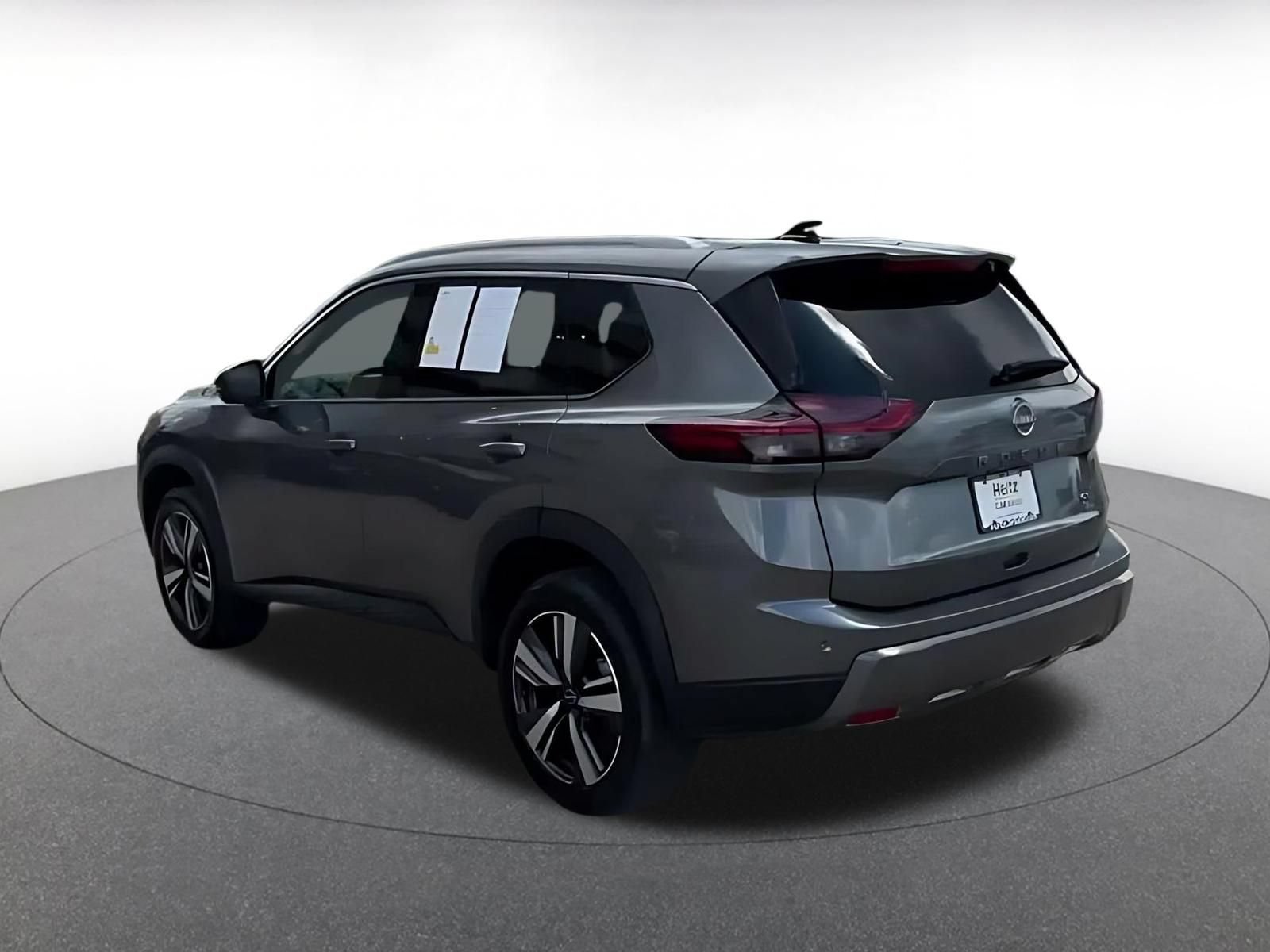 Used 2026 Nissan Rogue SL FWD image 10