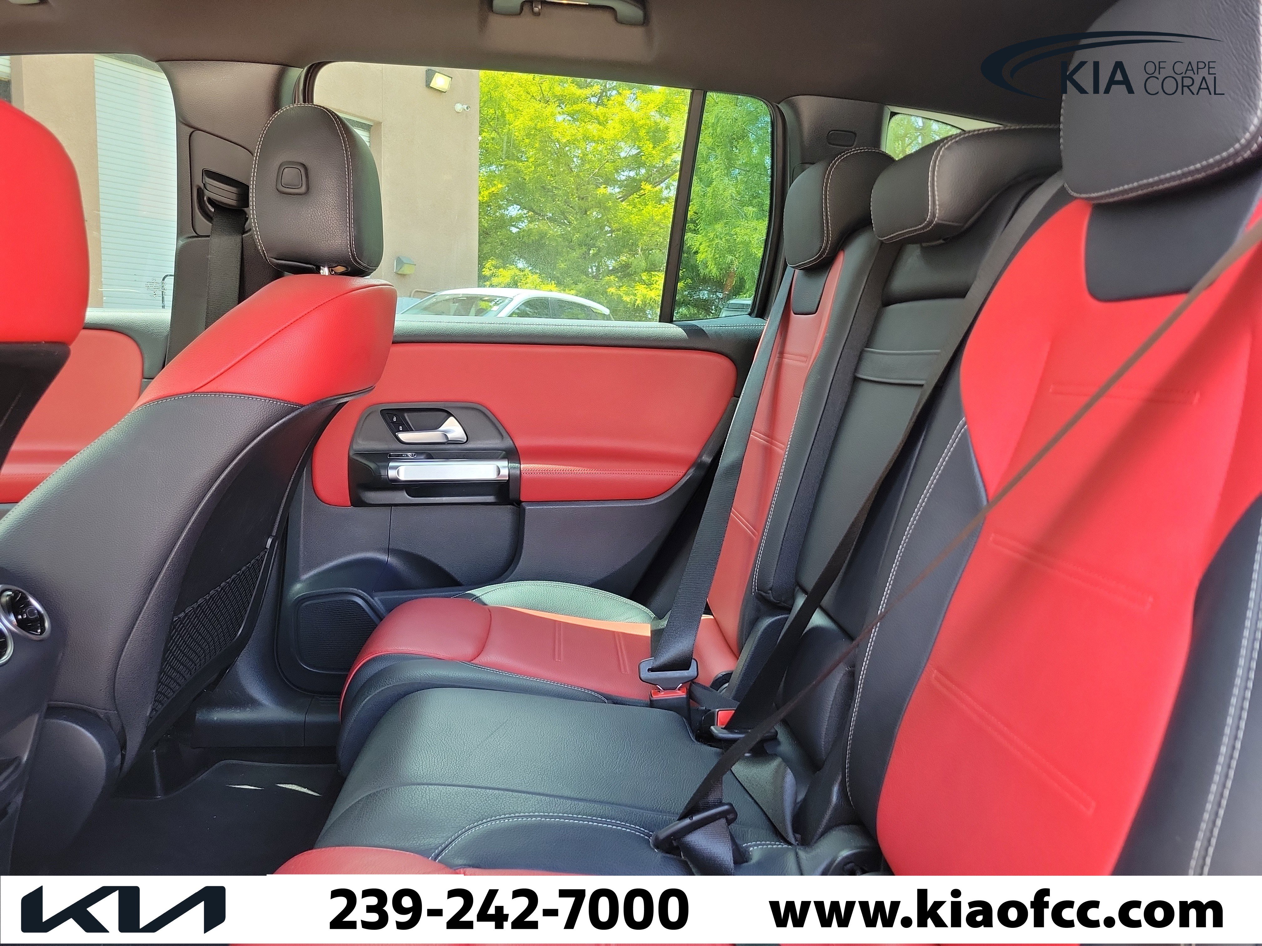 Used 2022 Mercedes-Benz GLB 35 AMG 4MATIC image 12