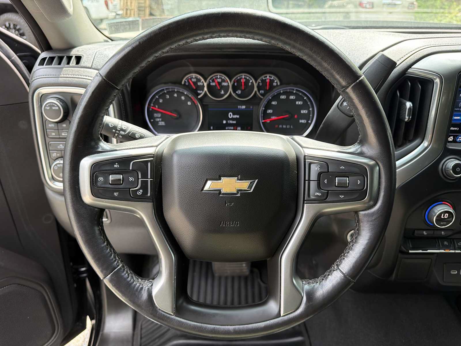 Certified 2021 Chevrolet Silverado 1500 LT AWD/4WD image 20
