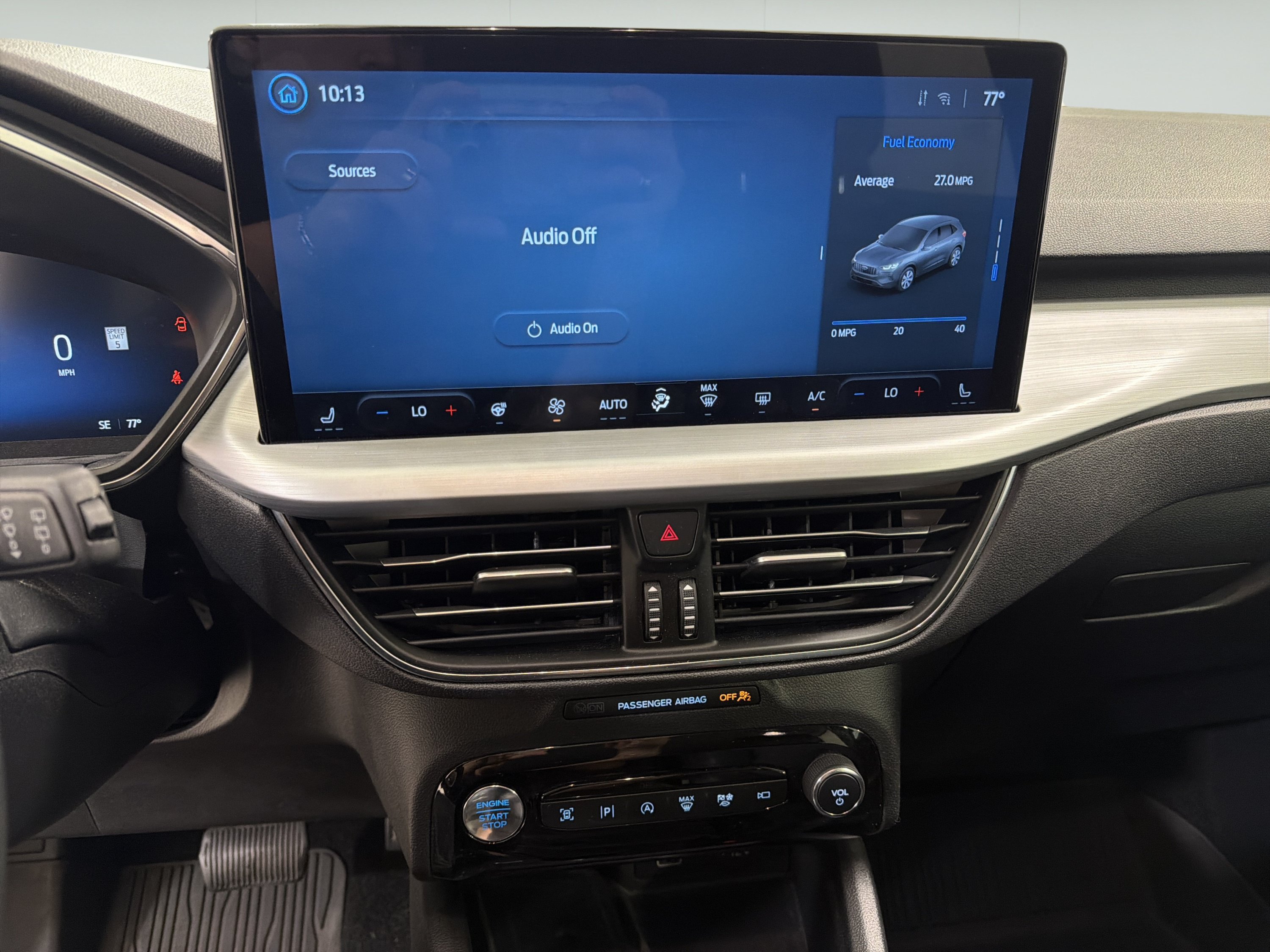 Used 2025 Ford Escape Platinum w/ Premium Technology Package AWD/4WD image 19