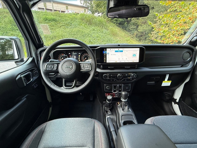 New 2025 Jeep Gladiator Rubicon image 12