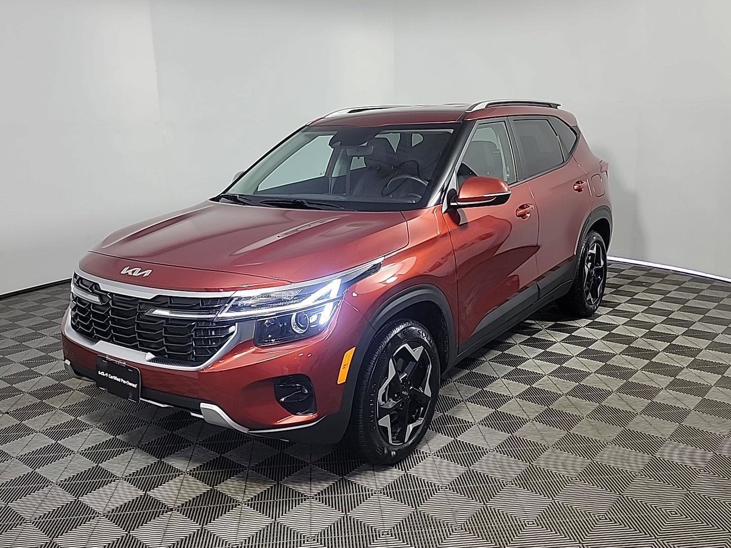 Used 2025 Kia Seltos S image 12