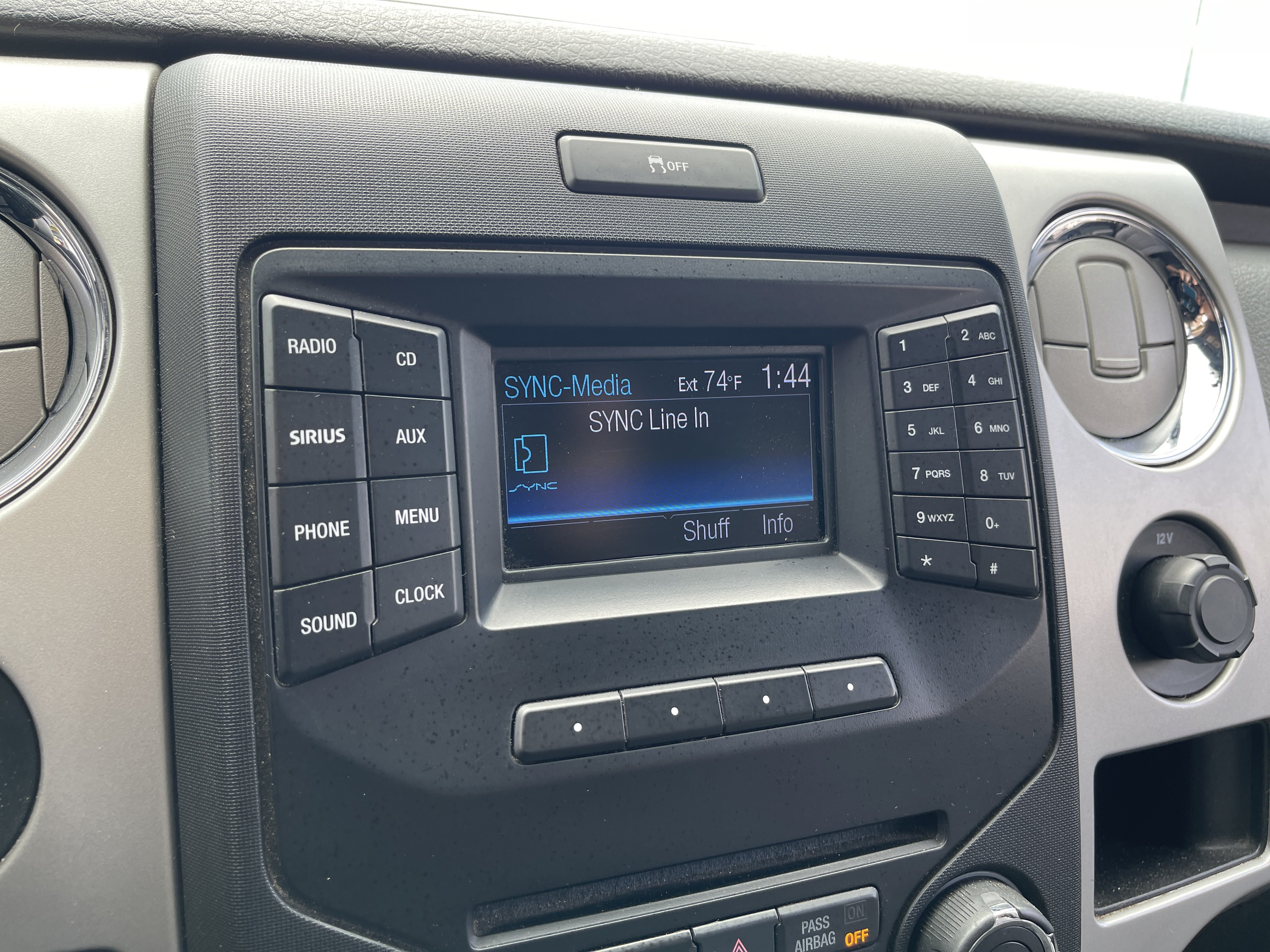 Used 2013 Ford F150 XLT w/ Luxury Equipment Group AWD/4WD image 18