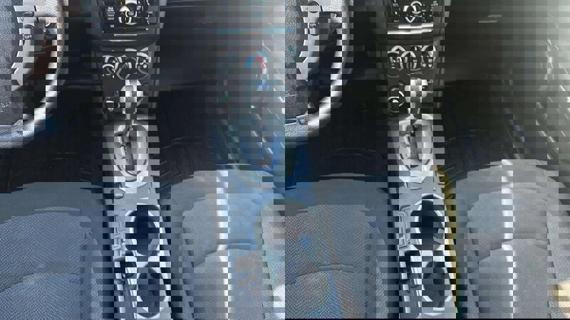 Used 2012 Nissan Rogue S image 18