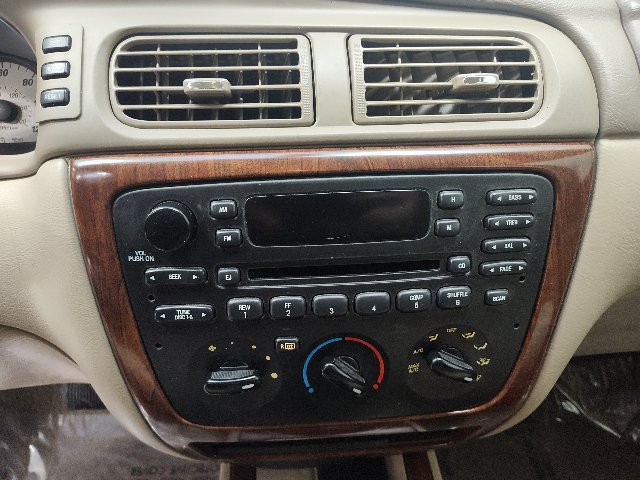 Used 2007 Ford Taurus SEL FWD image 24