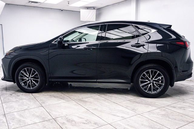 Used 2025 Lexus NX 350 AWD w/ Accessory Package (2T) image 3