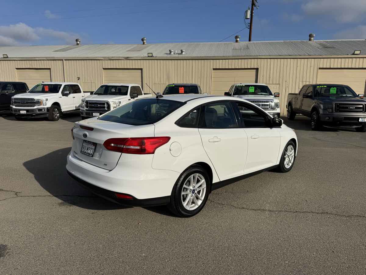 Used 2017 Ford Focus SE image 10