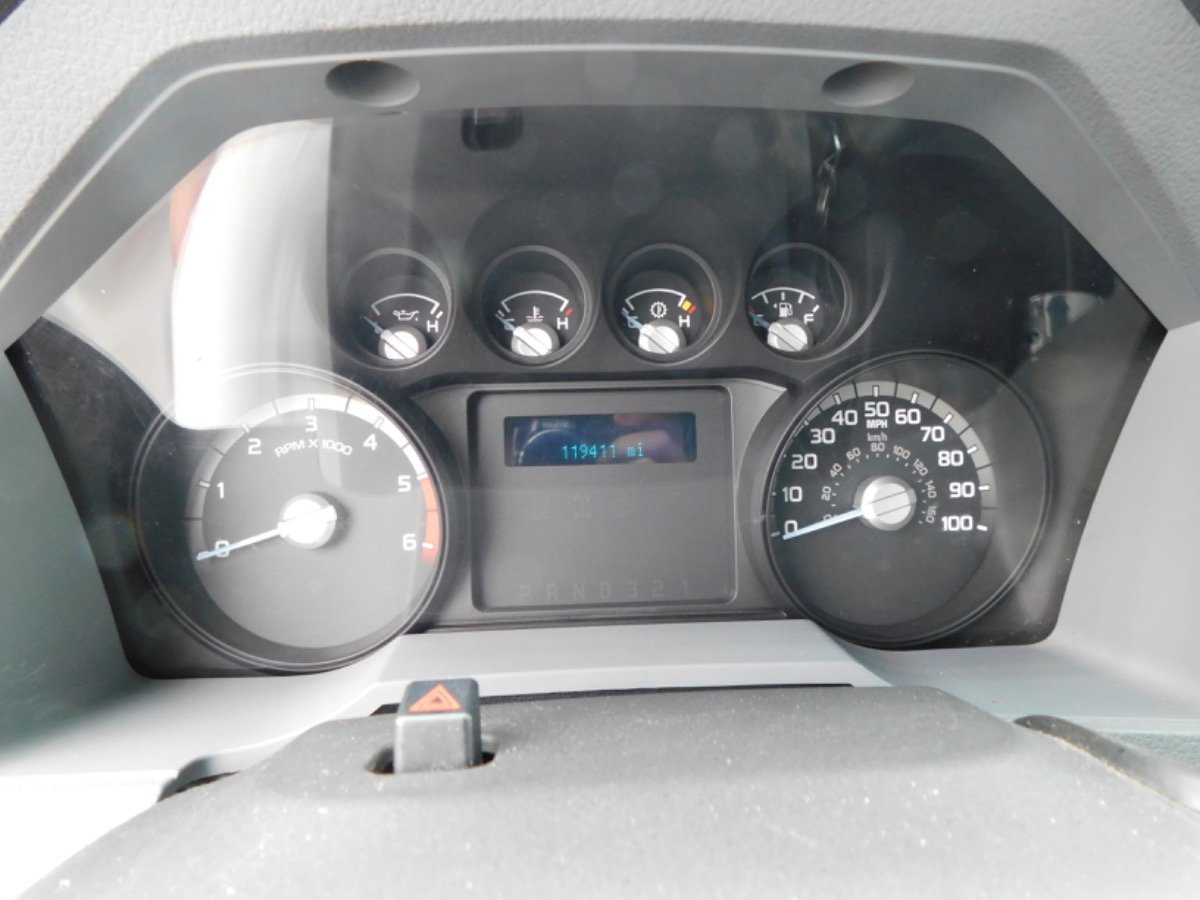 Used 2011 Ford F550 2WD Regular Cab Super Duty w/ PWR Equipment Group image 6