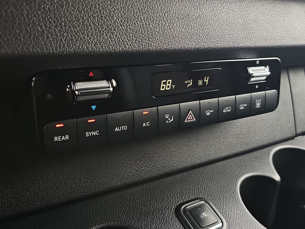 Used 2025 Mercedes-Benz Sprinter 2500 image 17