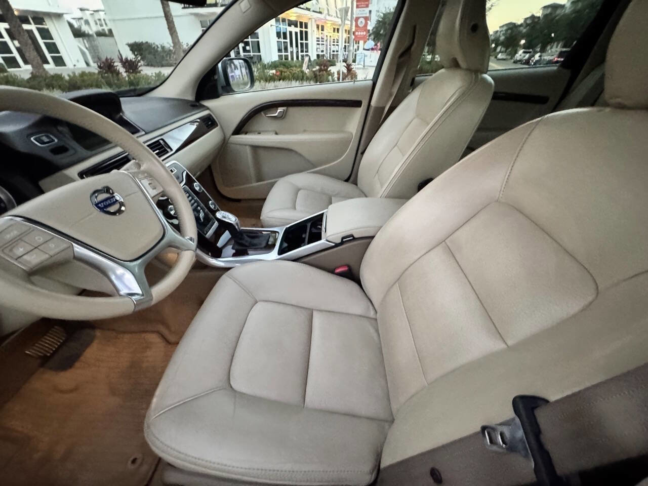 Used 2013 Volvo XC70 3.2 image 23