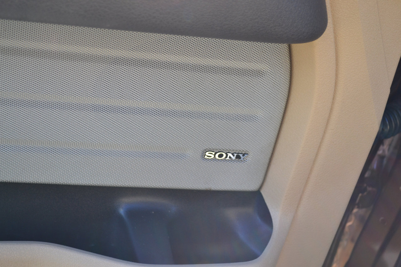 Used 2011 Ford F150 Lariat w/ Lariat Chrome Pkg image 27