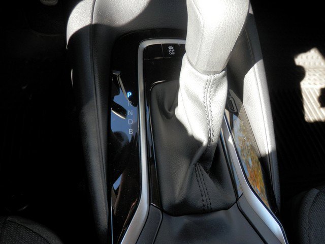 Used 2026 Toyota Corolla LE FWD image 27