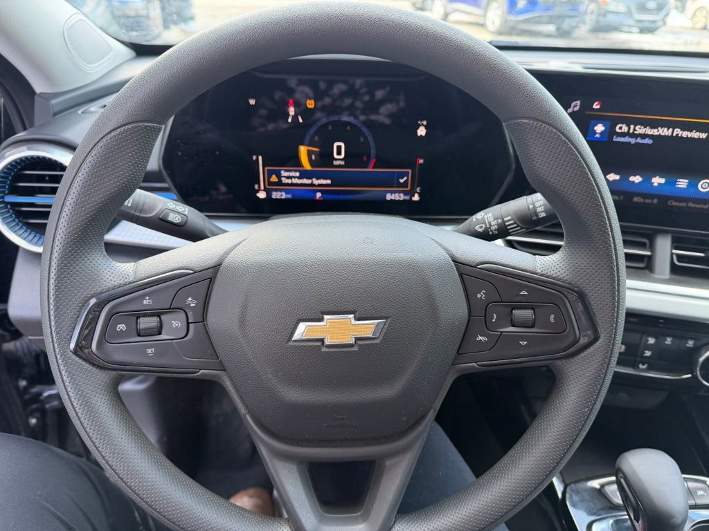 Used 2025 Chevrolet Trax LT image 14