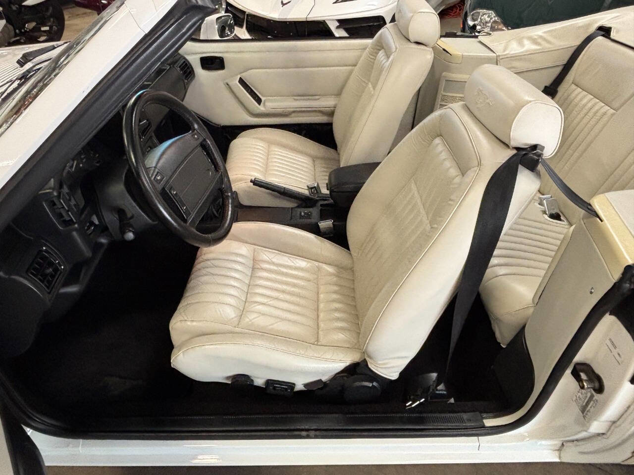 Used 1993 Ford Mustang LX RWD image 37