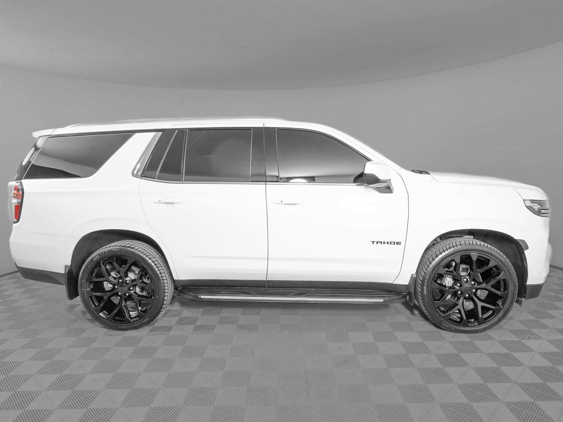 Used 2022 Chevrolet Tahoe LT image 4