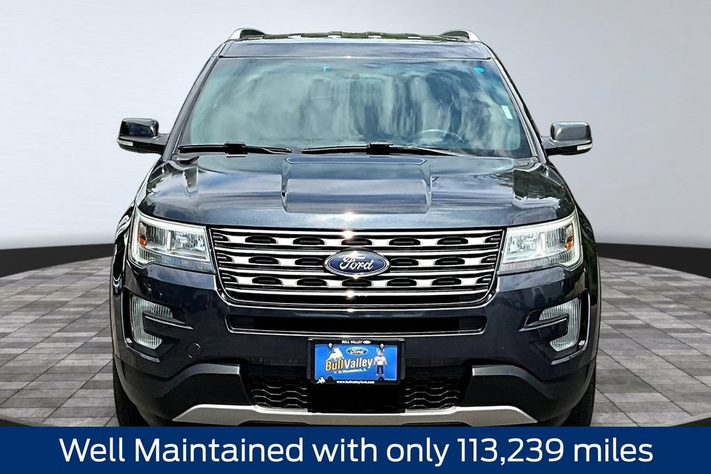 Used 2017 Ford Explorer XLT AWD/4WD image 2