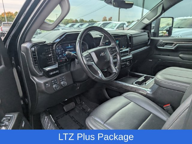 Used 2024 Chevrolet Silverado 2500 LTZ w/ LTZ Plus Package AWD/4WD image 18