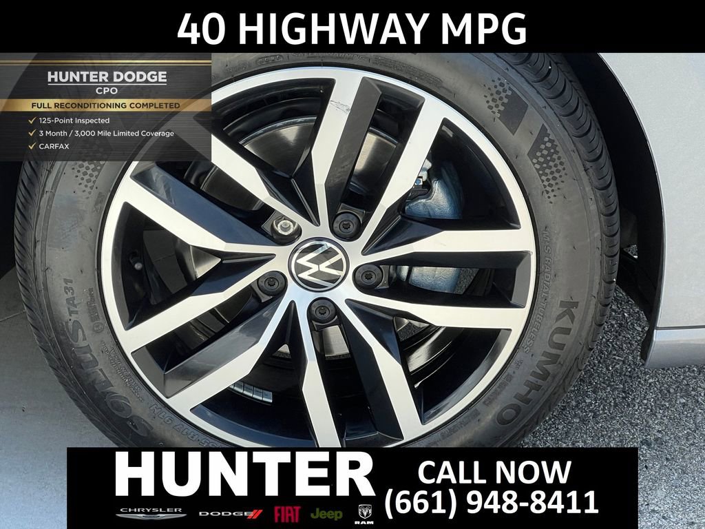 Used 2026 Volkswagen Jetta SE FWD image 16