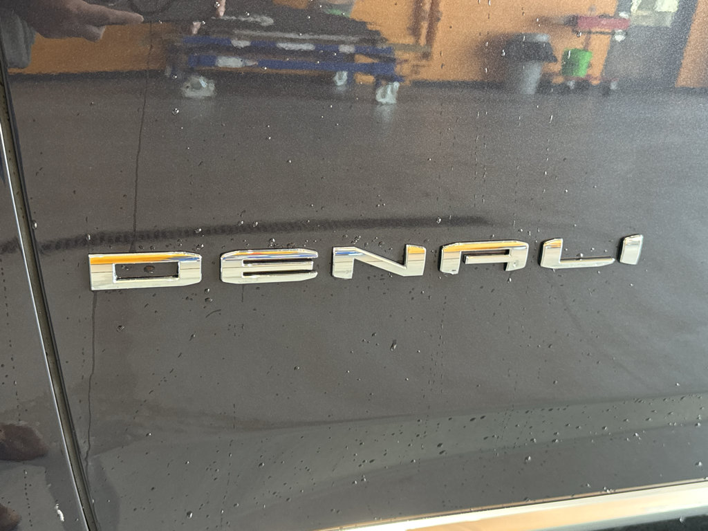New 2026 GMC Yukon XL Denali w/ LPO, Floor Liner Package AWD/4WD image 12