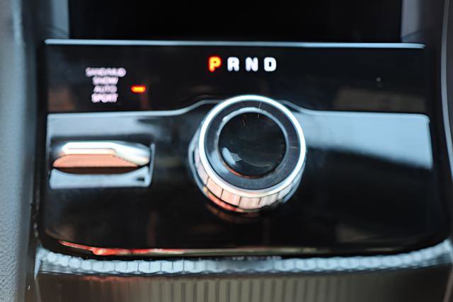 Used 2024 Jeep Grand Cherokee Limited AWD/4WD image 14