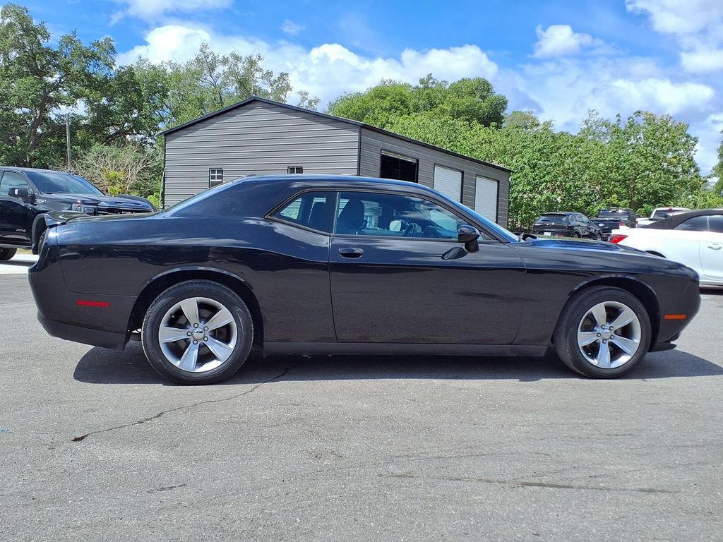 Used 2020 Dodge Challenger SXT RWD image 8