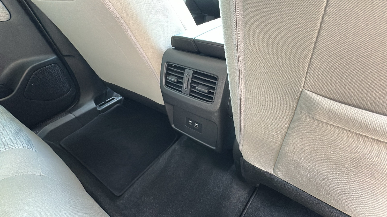 Used 2023 Nissan Rogue SV AWD/4WD image 24