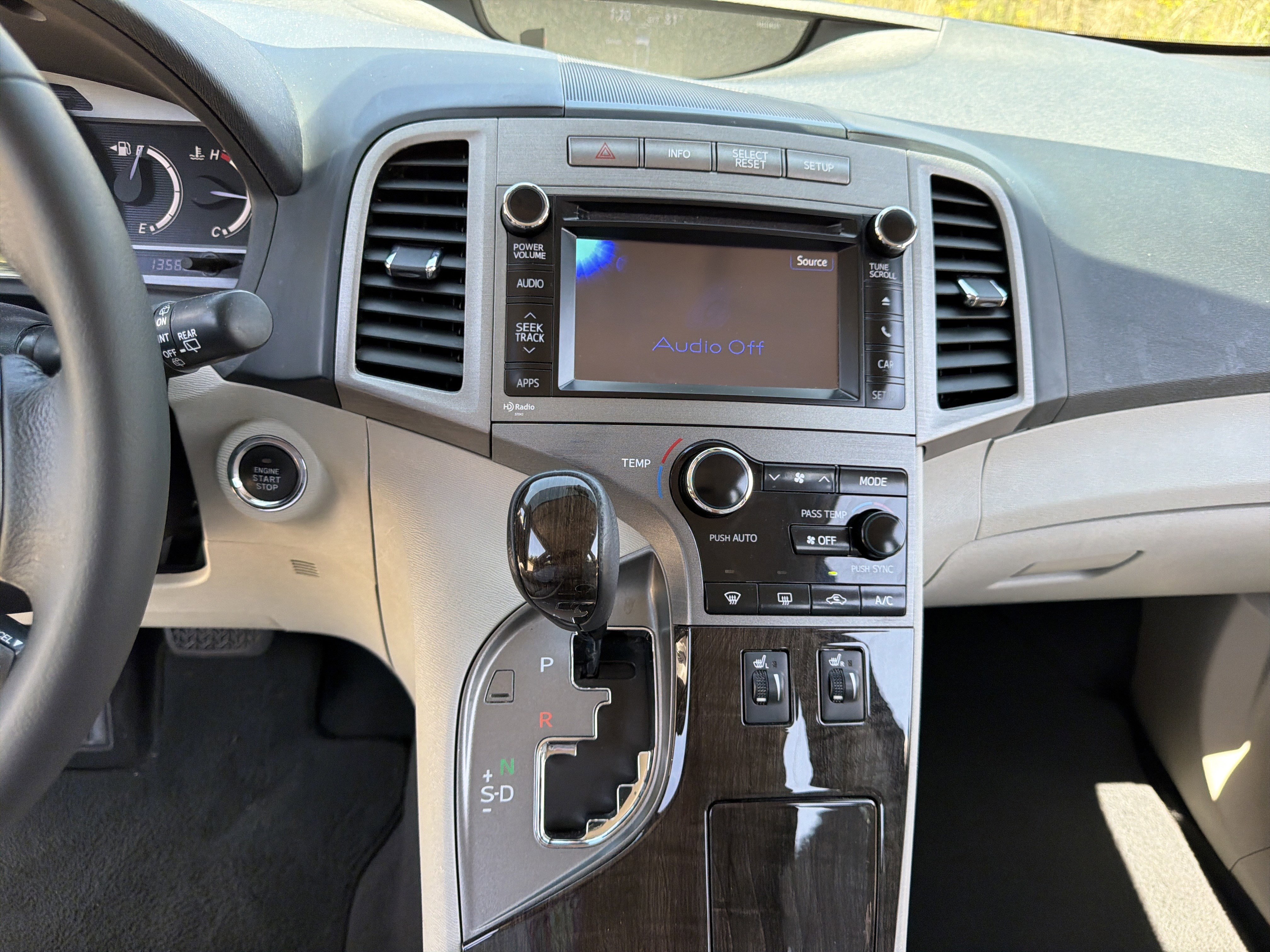 Used 2013 Toyota Venza XLE image 27