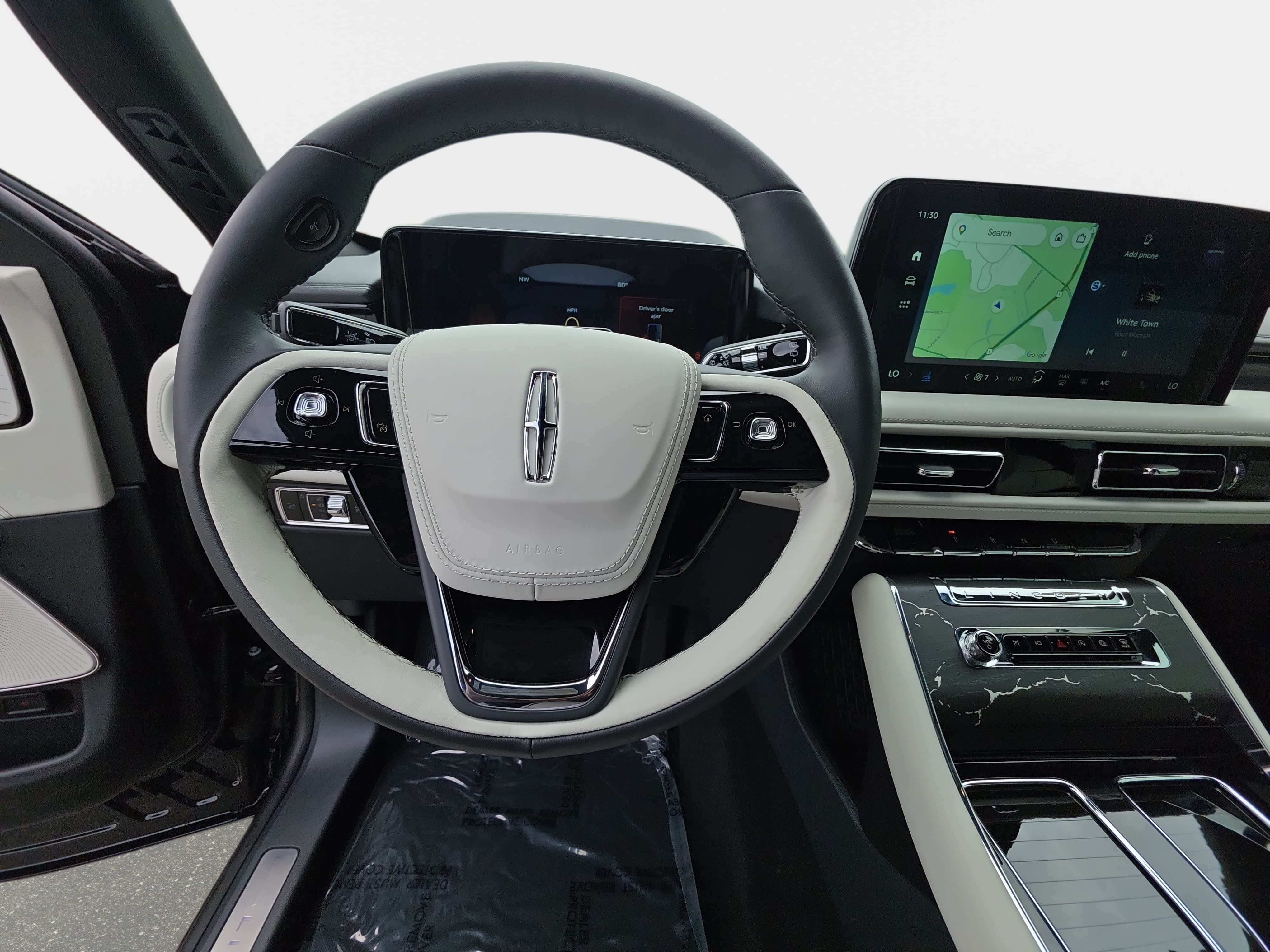 Used 2026 Lincoln Aviator Black Label w/ Jet Appearance Package AWD/4WD image 18