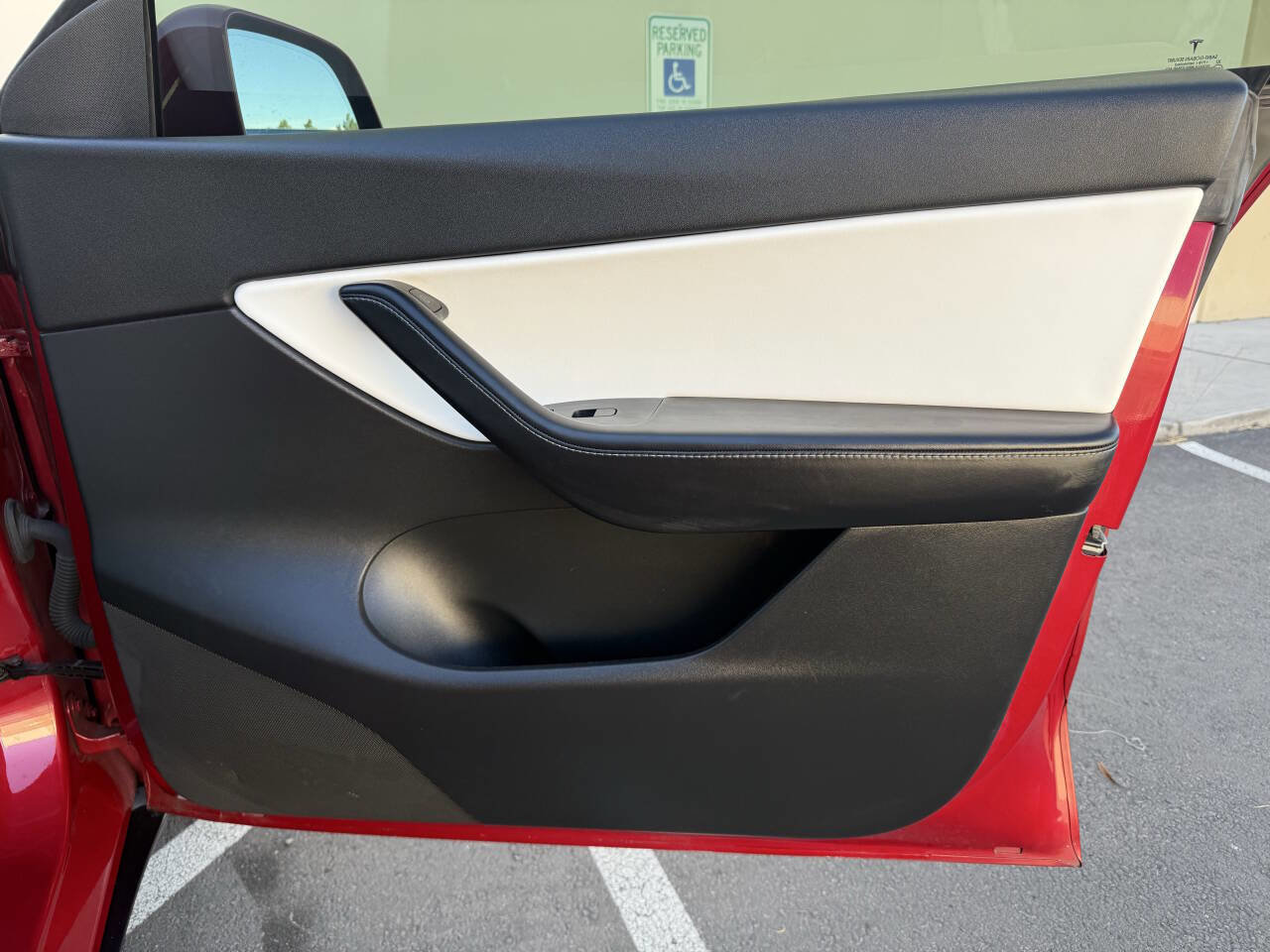 Used 2021 Tesla Model Y Long Range AWD/4WD image 21