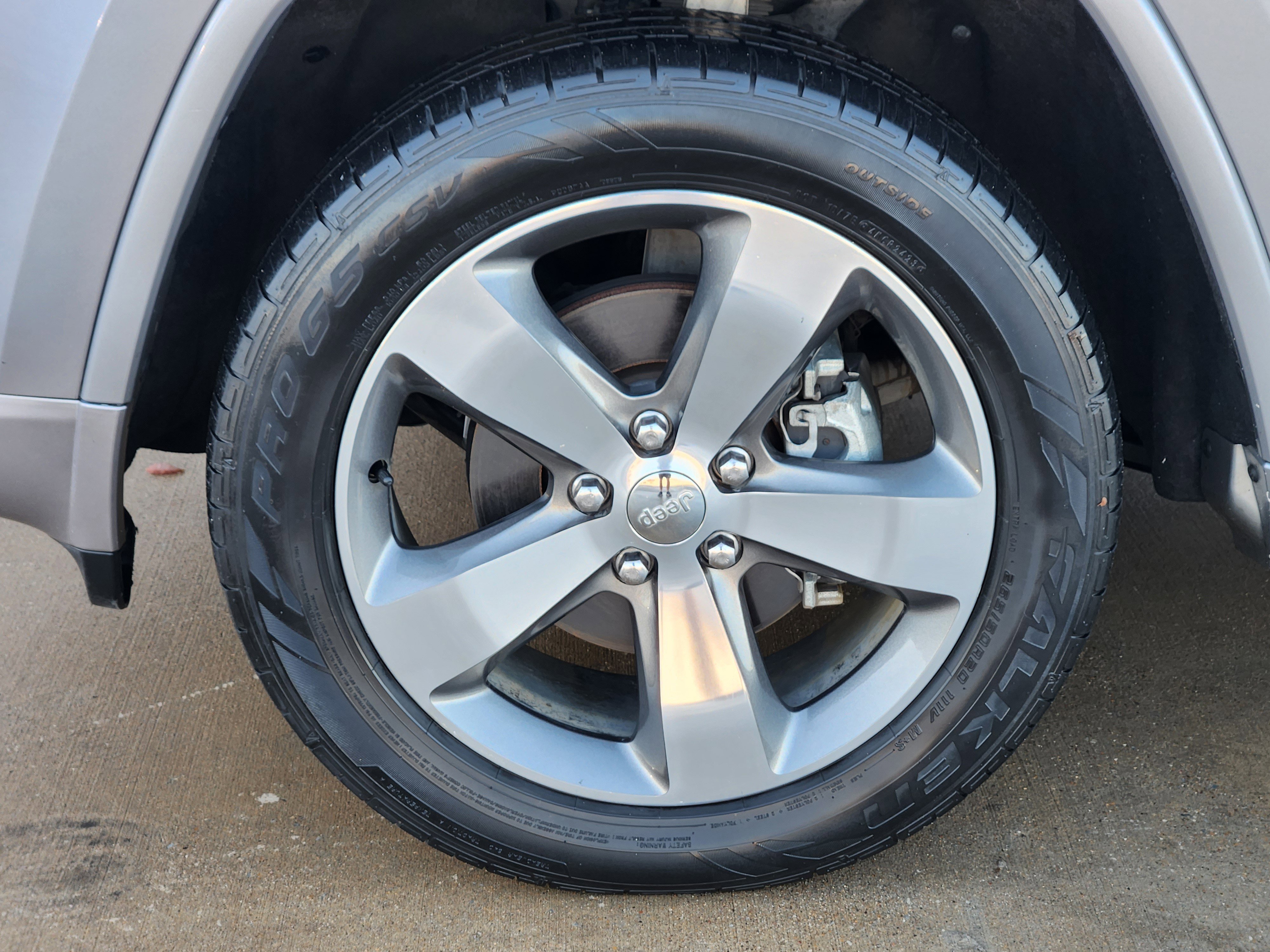 Used 2016 Jeep Grand Cherokee Overland image 9