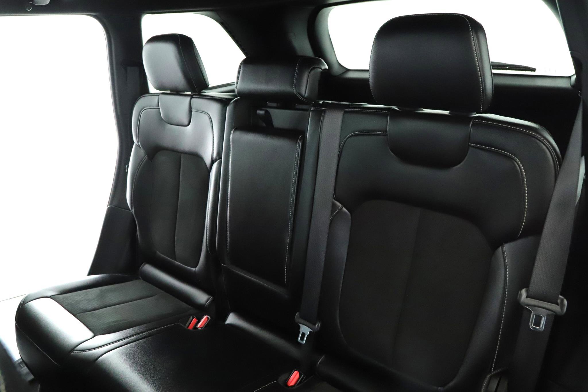 Used 2024 Jeep Grand Cherokee Altitude image 5